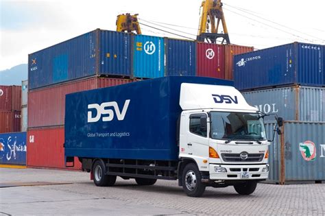 what freight forwarder is dsv